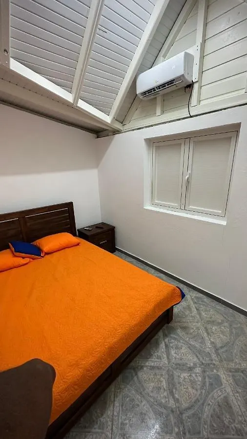 Homestay Le Nid D'Oiseau Studio Meuble Climatise Chez L'Habitant Apartment Deshaies Guadeloupe
