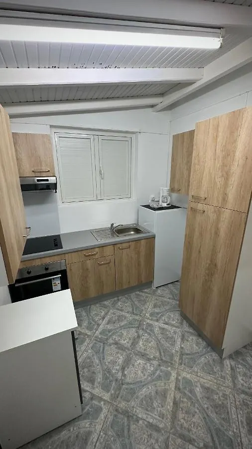 Le Nid D'Oiseau Studio Meuble Climatise Chez L'Habitant Apartment Deshaies