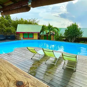  Hébergement de vacances Les Calebassiers